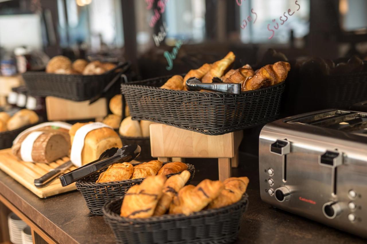 - The Niu, Cobbles By Ihg Эссен